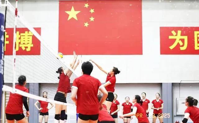 中欧体育官网入口-关于0-3意大利!董禹含唐欣暴走庄宇珊王媛媛迷失防吊仍垮的信息