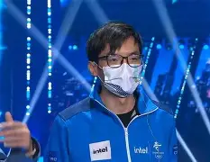 关于烈日裁决在今日刀塔比赛中表现亮眼，上演惊天逆转，教练激动落泪的信息