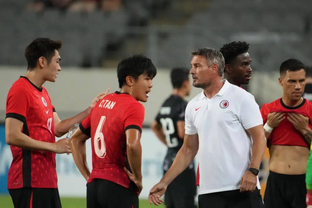 关于比赛还没开打，国足迎来一个好消息，战胜中国香港队拿第3稳了的信息