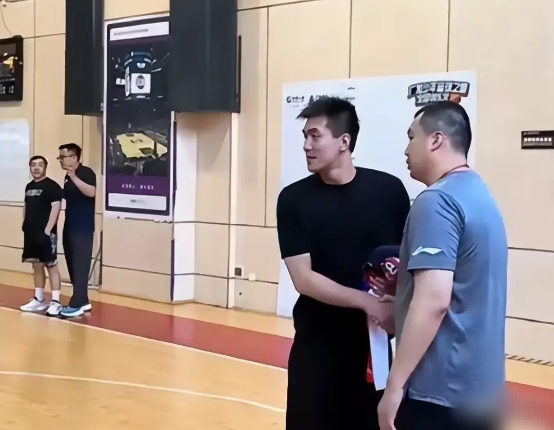 中欧体育平台-郭士强感谢运动员放弃陪伴家人时间参加集训的简单介绍