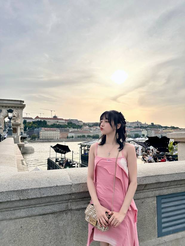 喜笑颜开！内史密斯晒出自己在日本旅游的游客照的简单介绍