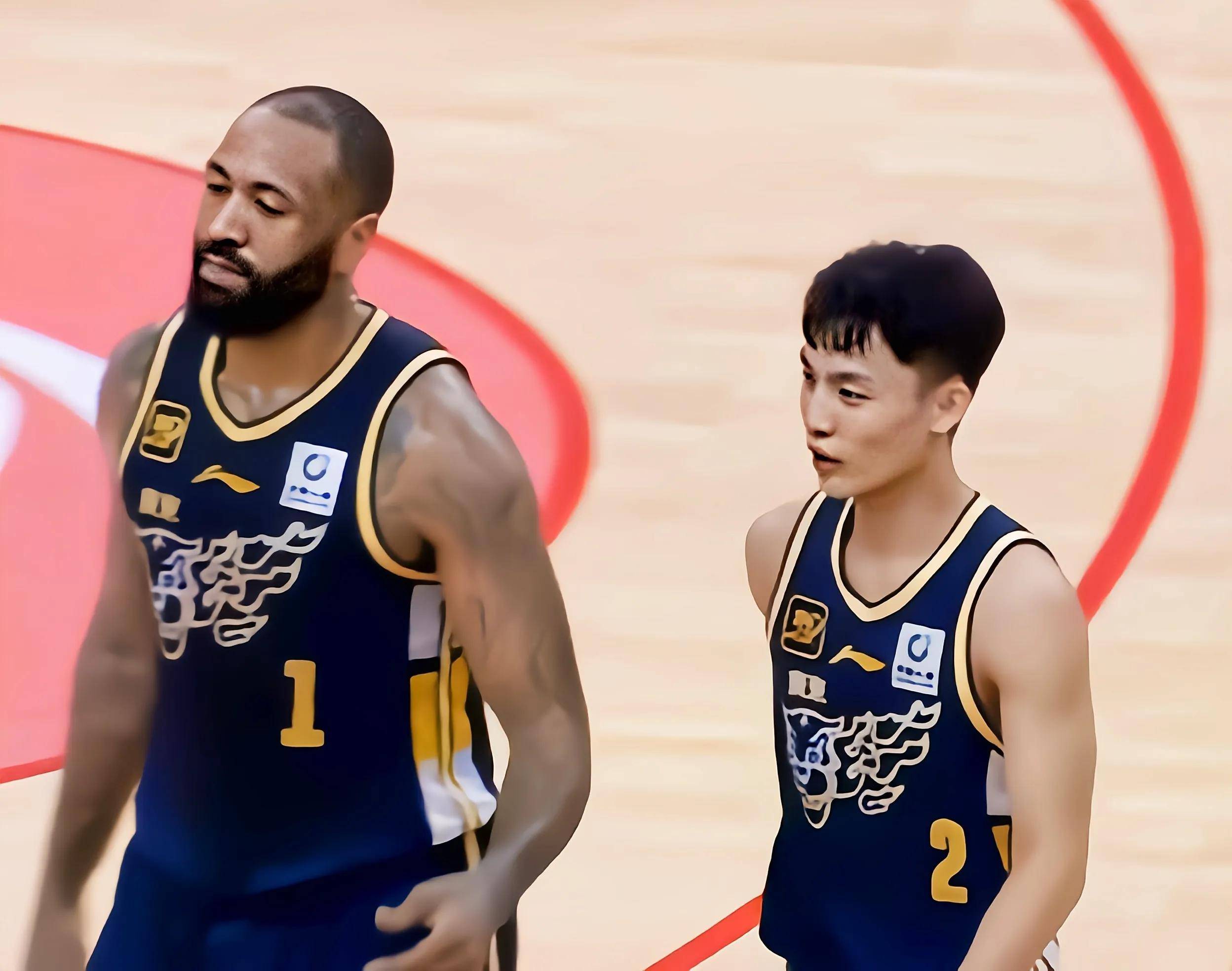 俱乐部杯-刘泽一16+9浙江胜吉林吴昌泽9+12