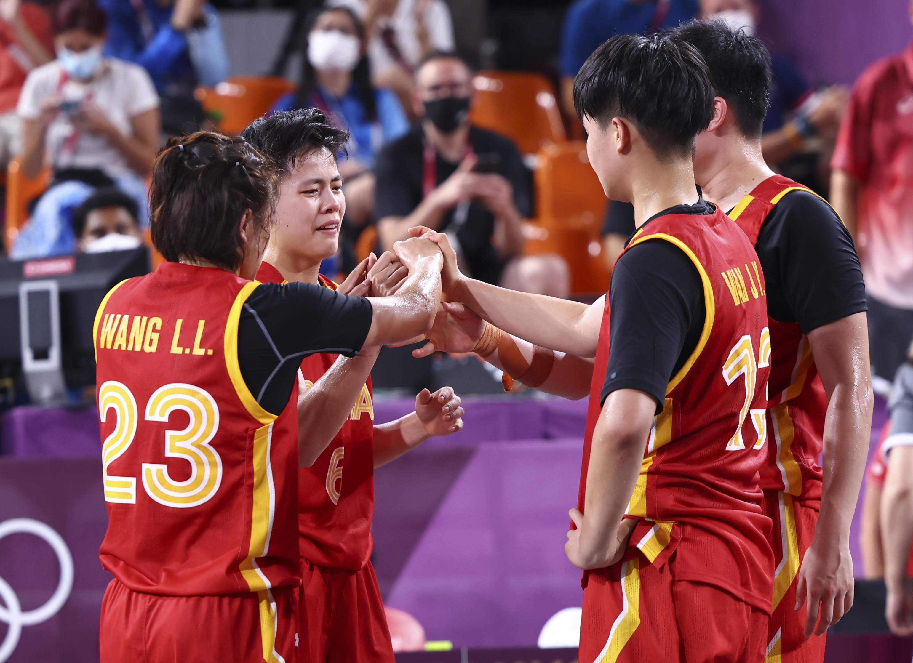 巴拉圭女篮夺得铜牌，表现抢眼