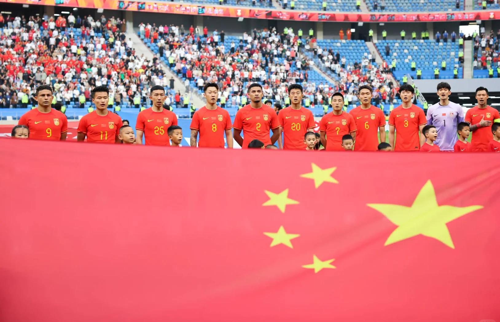 中欧体育官网入口-球员伤退！中国队半决赛遭遇挑战